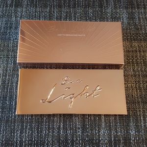 Becca Be A Light Face Palette